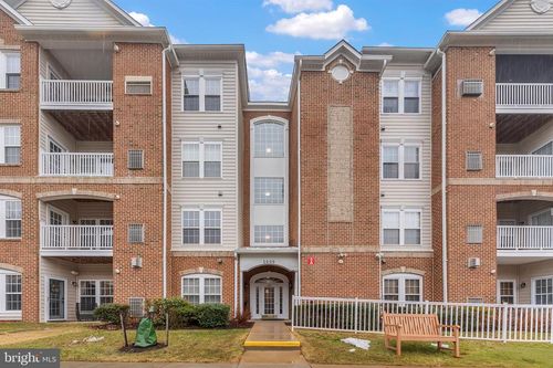 apt-201-1009 Samantha Ln, ODENTON, MD, 21113-3940 | Card Image