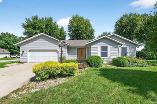58548 Patterson Dr, Osceola, IN, 46561-8861 | Card Image