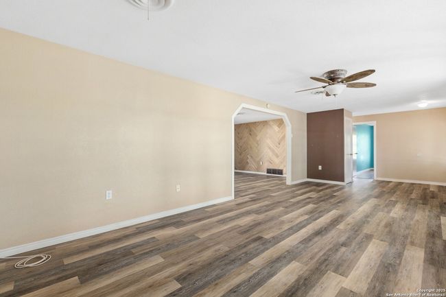 5509 Crosswind Dr, House other with 3 bedrooms, 2 bathrooms and null parking in Windcrest TX | Image 14