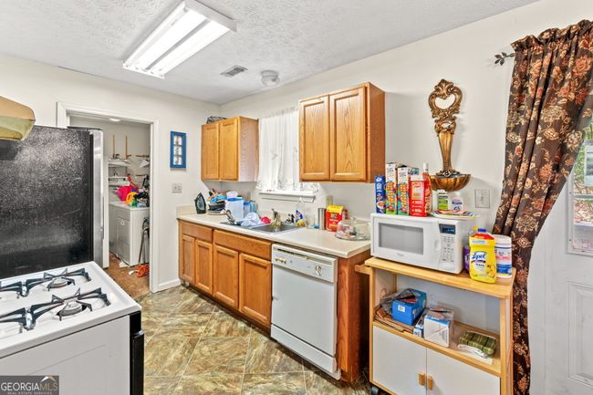 1521 Washington Hwy, House other with 3 bedrooms, 2 bathrooms and null parking in Union Point GA | Image 8