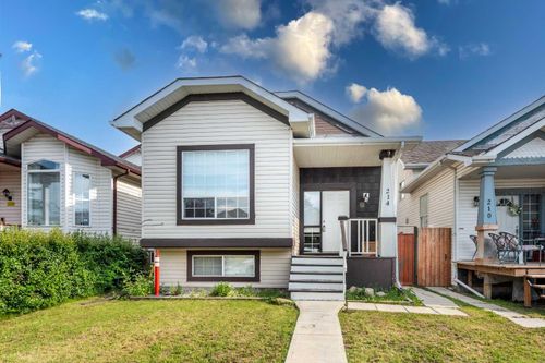 214 Erin Cir Se, Calgary, AB, T2B3K1 | Card Image