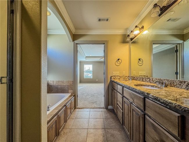 5711 S 66 Th St, House other with 4 bedrooms, 2 bathrooms and null parking in Cave Springs AR | Image 27