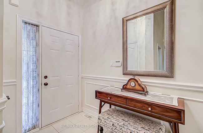 14 Alamode Rd, Condo with 3 bedrooms, 3 bathrooms and 2 parking in Brampton ON | Image 4