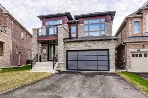 49 Bowline Vista, Holland Landing, ON, L9N0W2 | Card Image