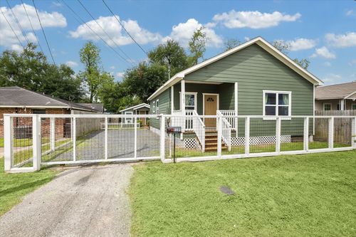 5105 Chapman St, Houston, TX, 77009-2207 | Card Image