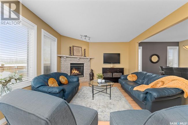 233 Wood Lily Dr, House other with 4 bedrooms, 3 bathrooms and null parking in Moose Jaw SK | Image 11
