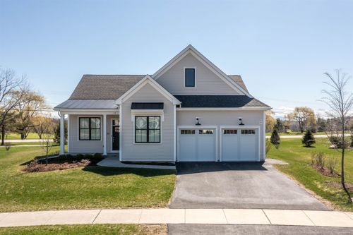 41 Carmi Dr, Shelburne, VT, 05482-7261 | Card Image