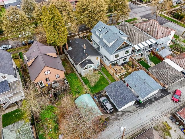 476 E 20 Th Avenue, House other with 4 bedrooms, 2 bathrooms and 2 parking in Vancouver BC | Image 31