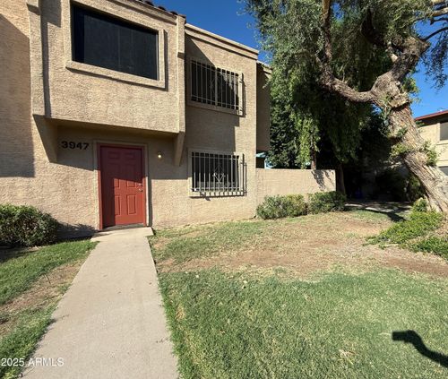 3947 W Wonderview Rd, Phoenix, AZ, 85019-2845 | Card Image