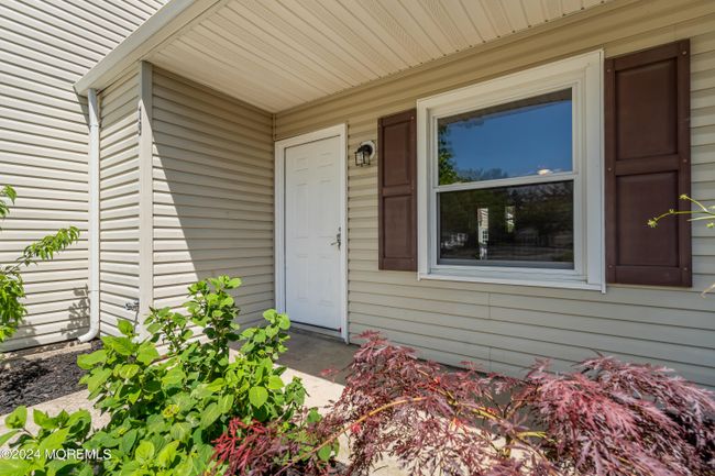 19 S Seas Ct, Condo with 2 bedrooms, 2 bathrooms and null parking in Barnegat NJ | Image 5