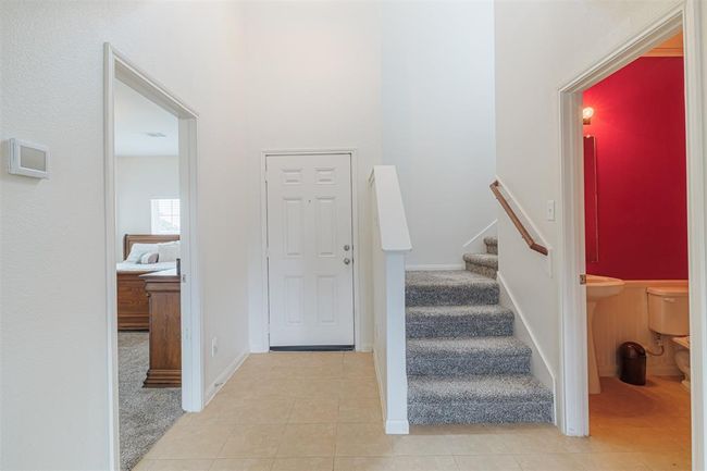 Tiled front entry. | Image 4