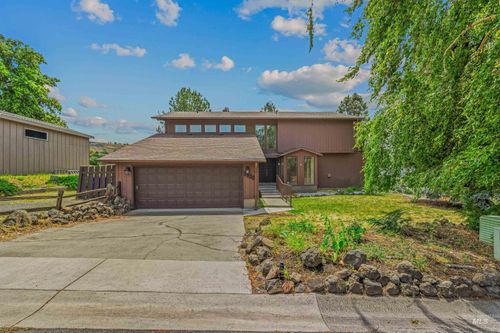 3520 Country Club Dr, Lewiston, ID, 83501-9676 | Card Image