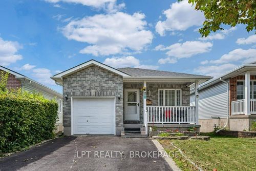 8 Wilfred Cres E, Kingston, ON, K7K7G9 | Card Image