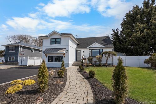 53 Elizabeth Dr, Bethpage, NY, 11714-6408 | Card Image