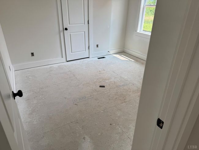 8666 Hat Creek Rd, House other with 3 bedrooms, 2 bathrooms and null parking in Brookneal VA | Image 28