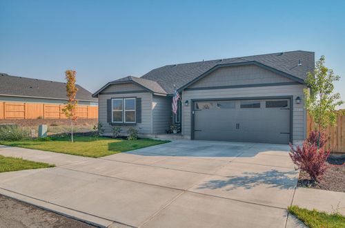 3586 Nw 9th Street, Redmond, OR, 97756 | Card Image