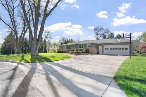 616 Elm Ave Se, Montgomery, MN, 56069-1718 | Card Image