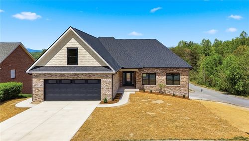 426 Huntington Woods St Se, Lenoir, NC, 28645 | Card Image