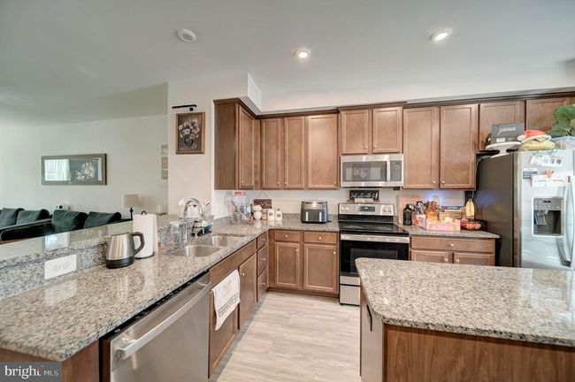 18316 Reaper Hill Ct, Townhouse with 3 bedrooms, 3 bathrooms and null parking in TRIANGLE VA | Image 29