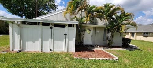 4-4415 Pinebark Ave, ORLANDO, FL, 32811-2942 | Card Image