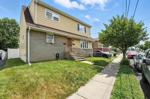 2-52 River St, Lodi, NJ, 07644-1637 | Card Image