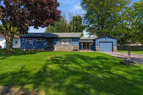 152 Ardella St, Gates, NY, 14606-5304 | Card Image