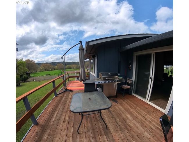 6356 Dole Rd, House other with 4 bedrooms, 3 bathrooms and 2 parking in Myrtle Creek OR | Image 33