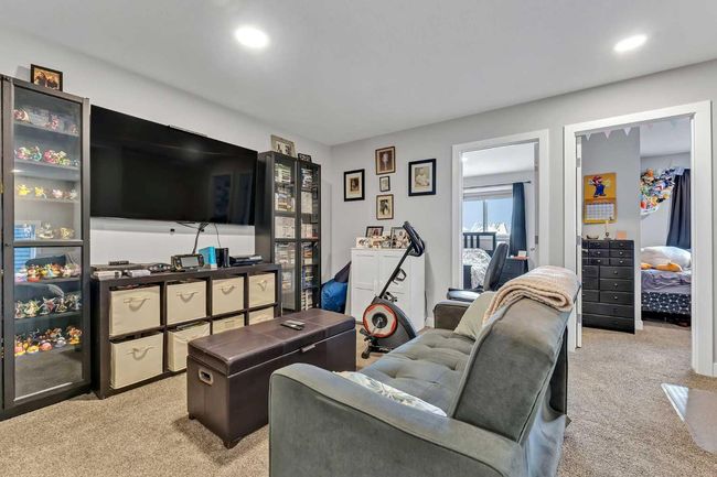 117 Legacy Glen Cir Se, House other with 3 bedrooms, 3 bathrooms and 4 parking in Calgary AB | Image 16