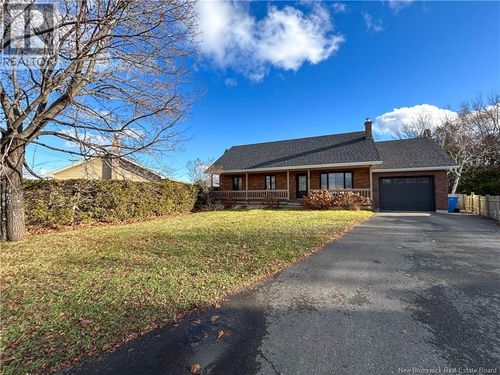 4 Yorsdun Crt, Campbellton, NB, E3N3N9 | Card Image