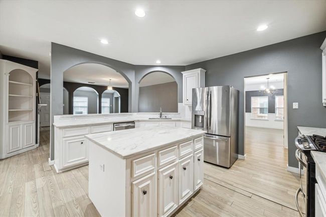 28519 Peper Hollow Ln, House other with 4 bedrooms, 3 bathrooms and 3 parking in Spring TX | Image 14