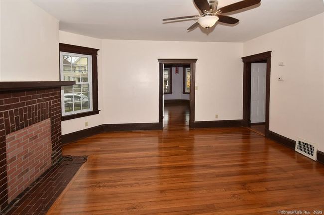 70 - 68-70 Sterling St, Home with 9 bedrooms, 3 bathrooms and 5 parking in Hartford CT | Image 25
