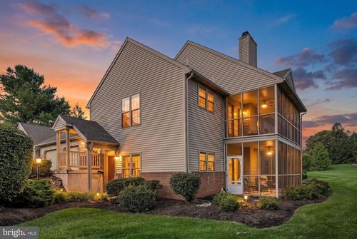 19 Bromley Ct, HERSHEY, PA, 17033-2189 | Card Image