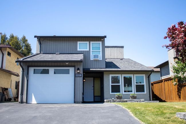 2259 Willoughby Way, House other with 4 bedrooms, 2 bathrooms and 4 parking in Langley BC | Image 2