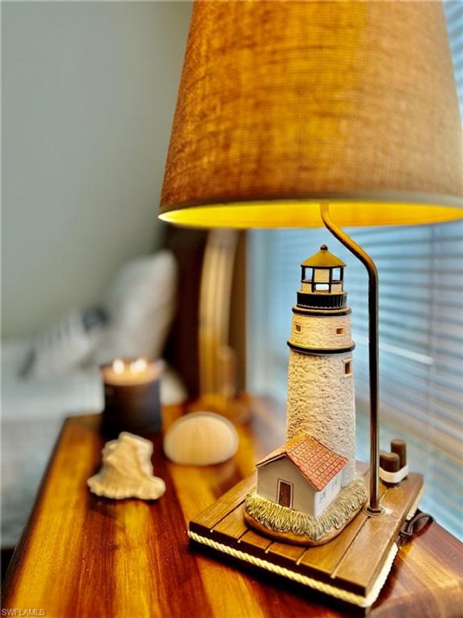 View of interior details | Image 9