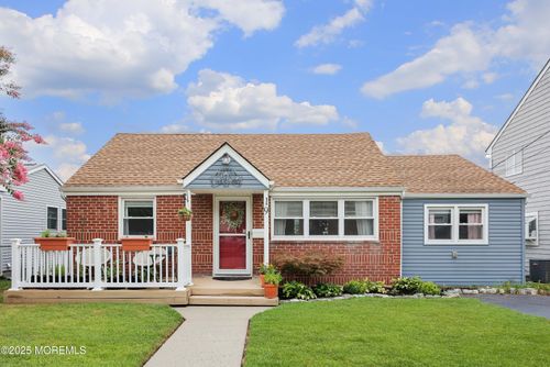 19 Collins Avenue, Port Monmouth, NJ, 07758 | Card Image