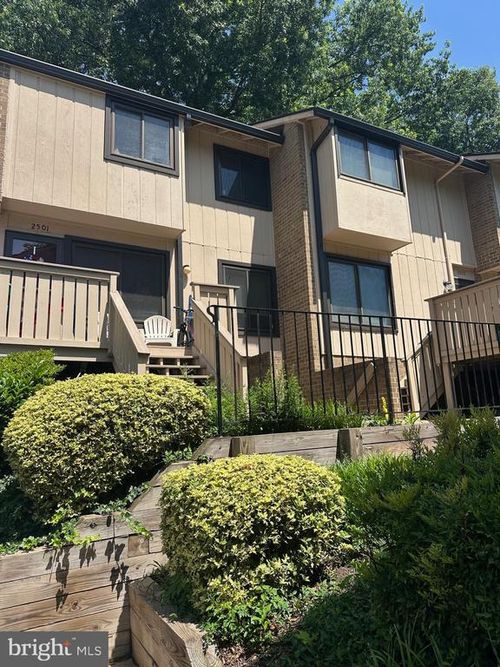 143-2503 Glengyle Dr, VIENNA, VA, 22181-5523 | Card Image