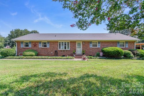 6424 Wilgrove Mint Hill Rd, Mint Hill, NC, 28227-3458 | Card Image