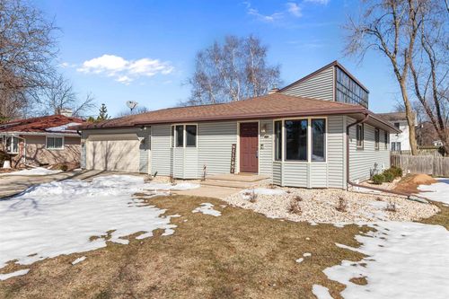 1800 S Kasper Drive, APPLETON, WI, 54914 | Card Image