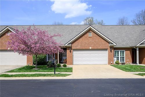 2136 Pickwick Dr, New Albany, IN, 47150-6224 | Card Image