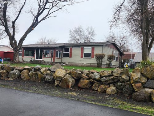 1011 Detroit St, Elgin, OR, 97827-9668 | Card Image