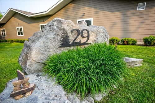 111-29 Lakewood Cres, Bobcaygeon, ON, K0M1A0 | Card Image