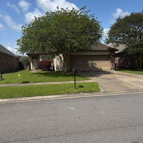 2924 Nicholson Lake Dr, Baton Rouge, LA, 70810-0373 | Card Image