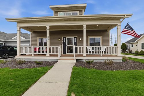465 Pickett St, Plymouth, WI, 53073-5008 | Card Image