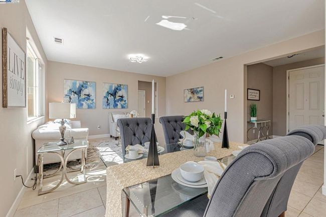 113 Silver Bell Way, House other with 5 bedrooms, 3 bathrooms and 2 parking in Oakley CA | Image 16