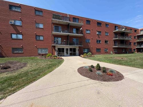 apt-b105-2927 Westbrook Dr, Fort Wayne, IN, 46805-2039 | Card Image