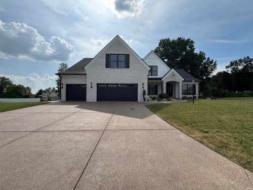 8818 Jenkins Dr, Evansville, IN, 47725-1538 | Card Image