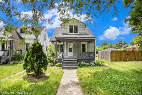 449 W Evelyn Ave, Hazel Park, MI, 48030-3110 | Card Image