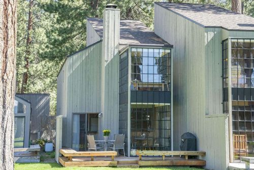 63-12960 Hawks Beard, Black Butte Ranch, OR, 97759 | Card Image