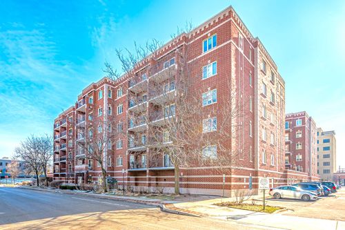 apt-207-5005 Warren St, Skokie, IL, 60077-2987 | Card Image