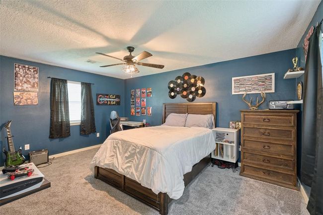 27548 Log Cabin Rd N, House other with 4 bedrooms, 2 bathrooms and 2 parking in Montgomery TX | Image 33